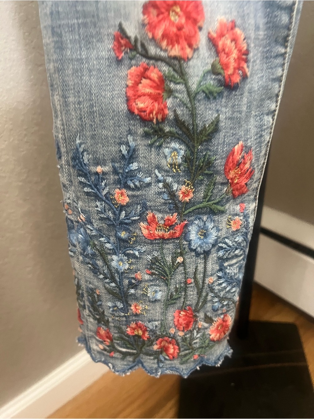 DRIFTWOOD Women’s Light Blue Jeans with Floral Embroidered Hems - Picture 5 of 10